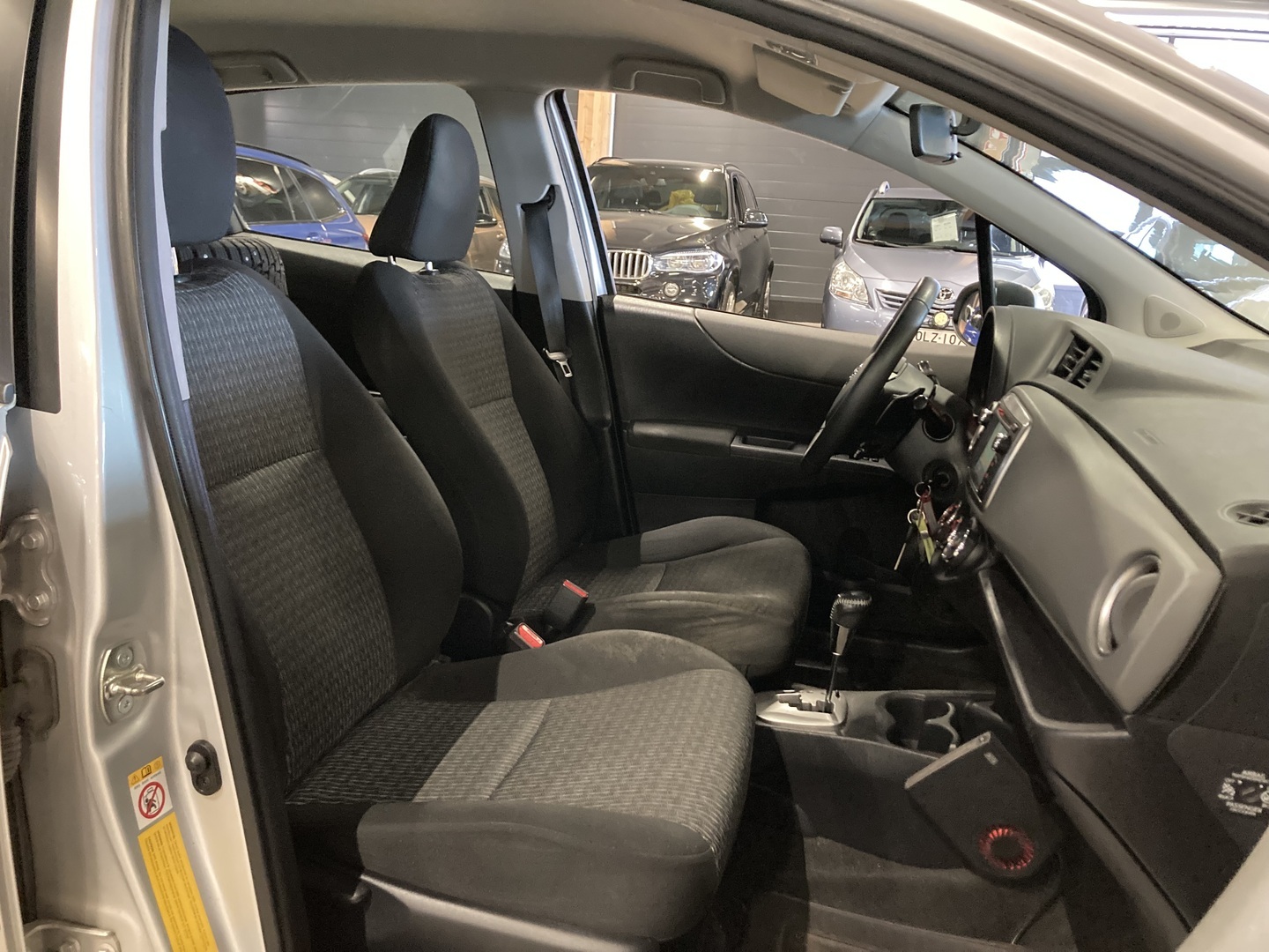 TOYOTA Yaris 2014