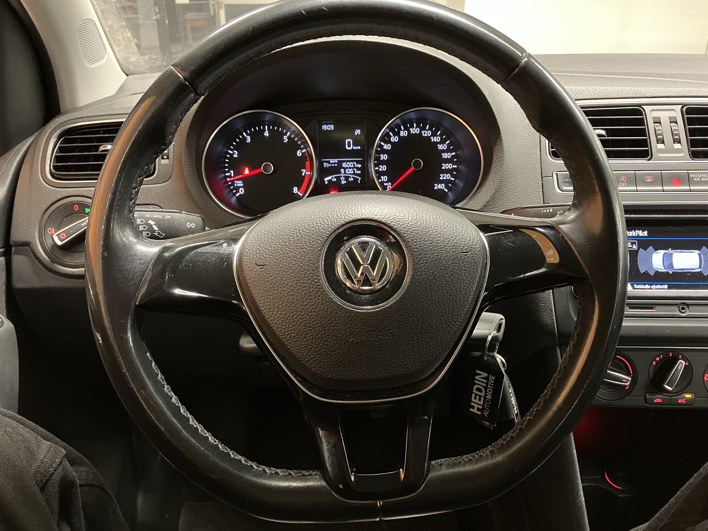 VOLKSWAGEN Polo 2017