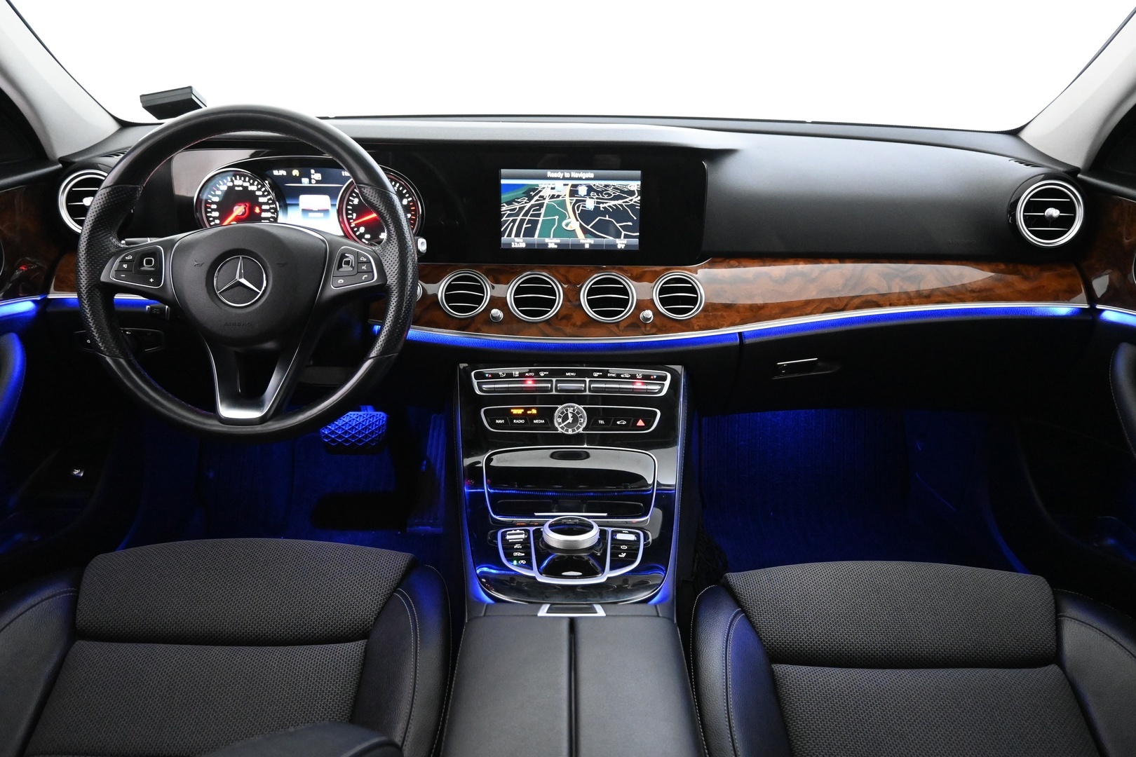 MERCEDES-BENZ E 2017