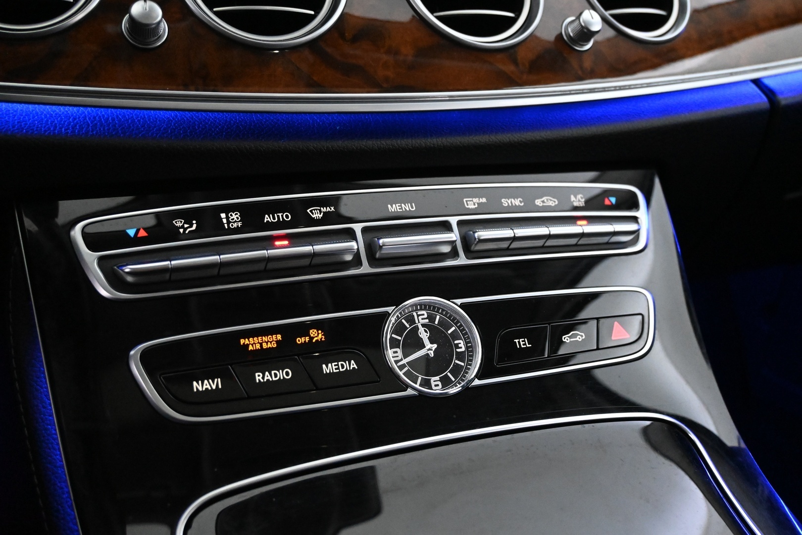 MERCEDES-BENZ E 2017