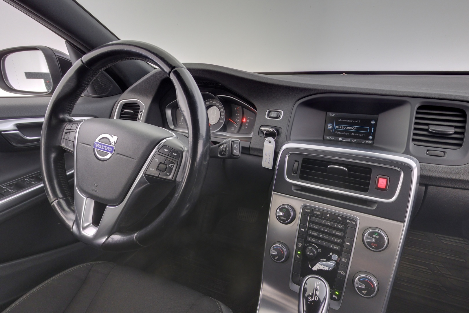 VOLVO V60 2014