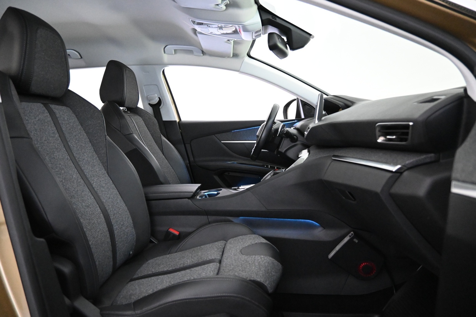PEUGEOT 3008 2018