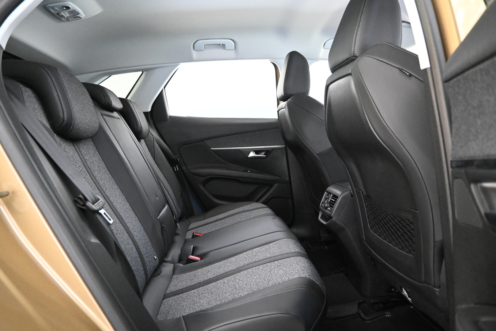 PEUGEOT 3008 2018