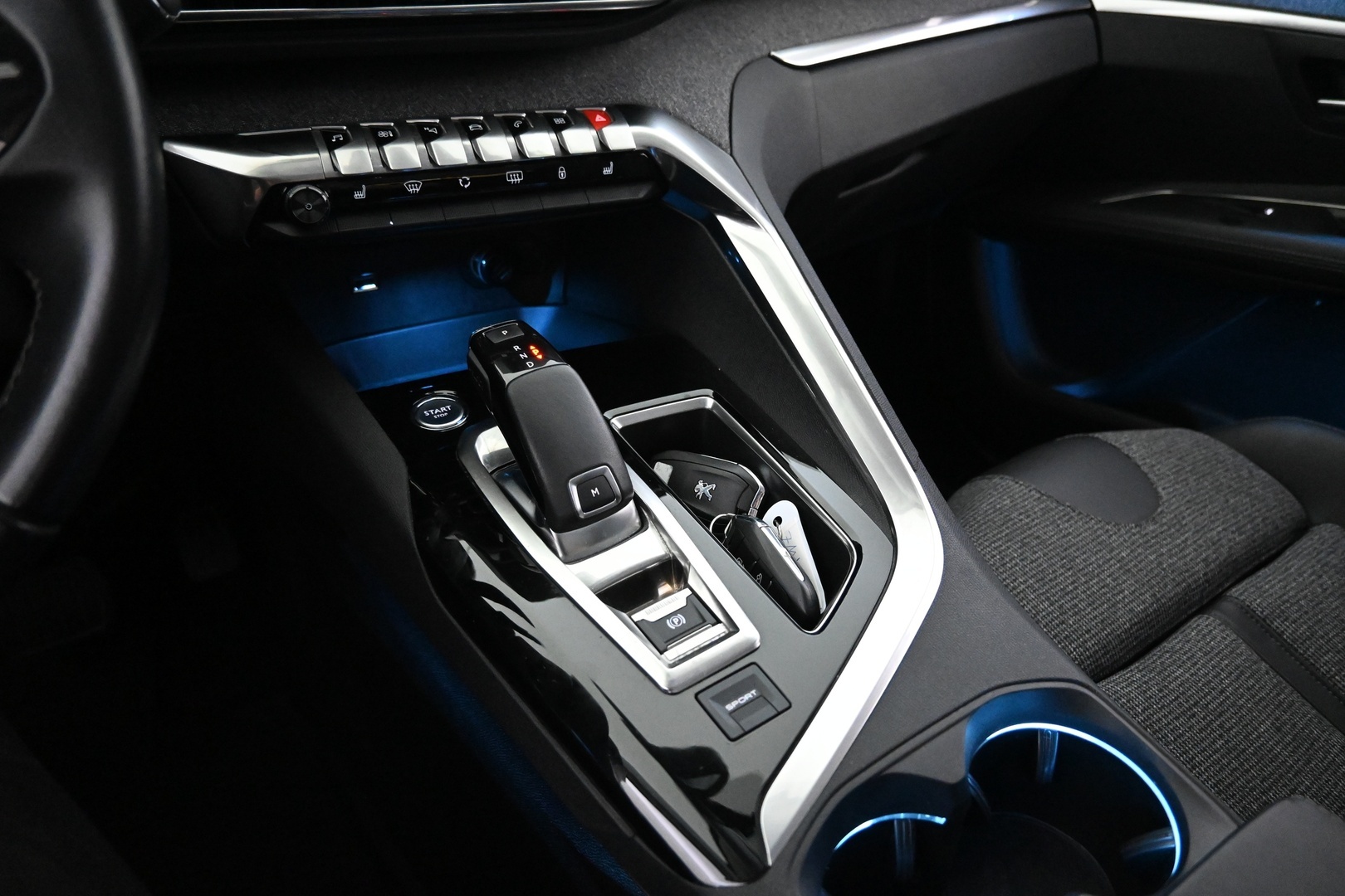 PEUGEOT 3008 2018