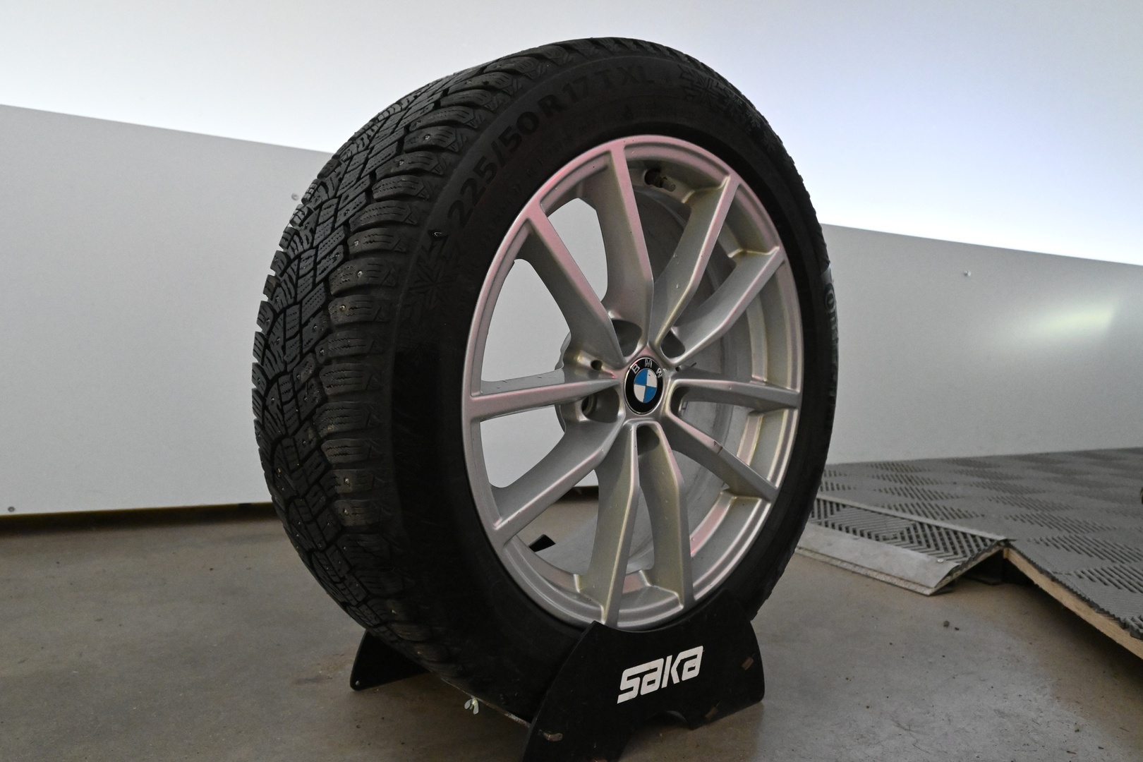 BMW 320 2019