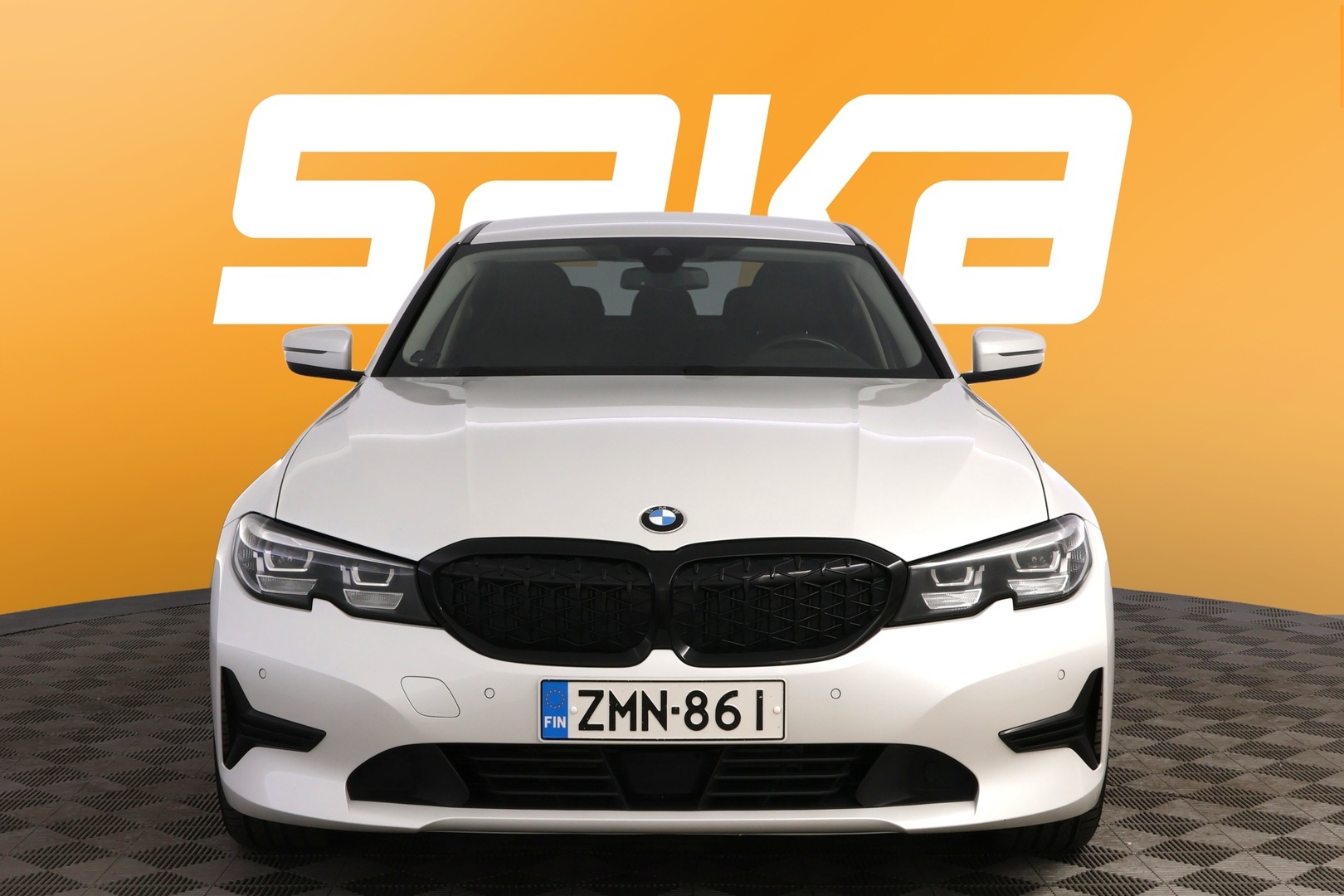 BMW 320 2019