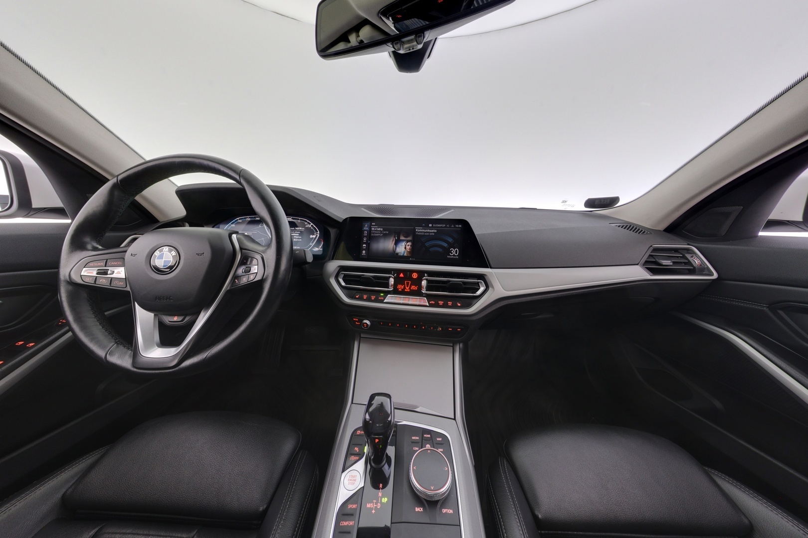 BMW 320 2019