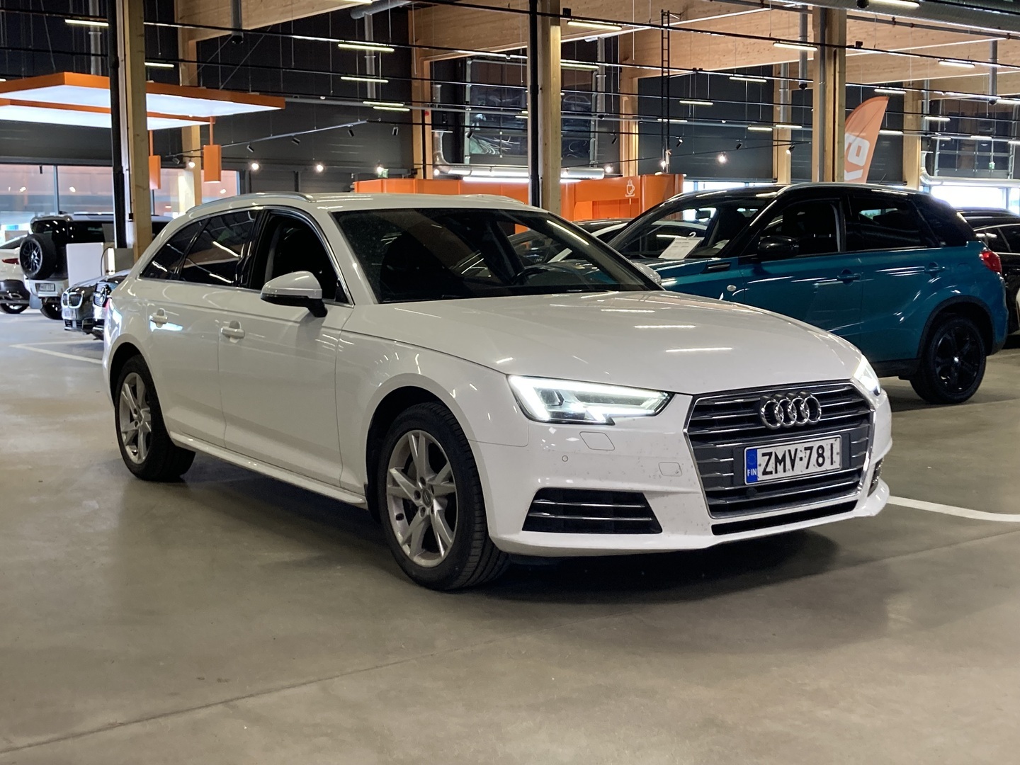 AUDI A4 2016