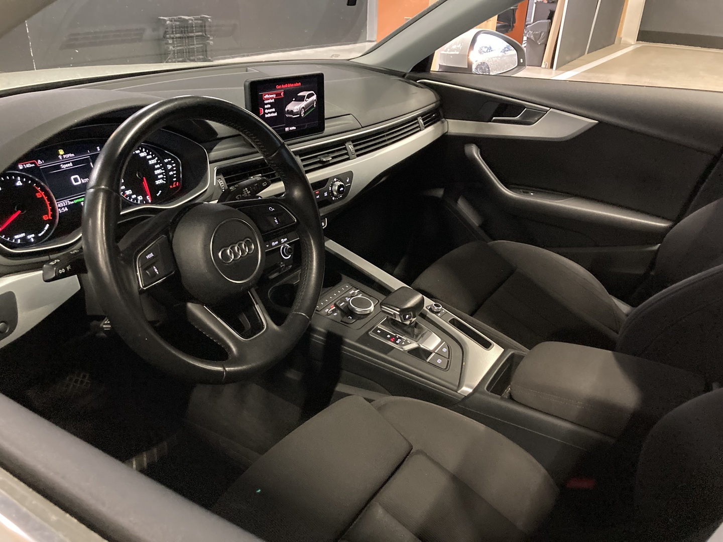 AUDI A4 2016