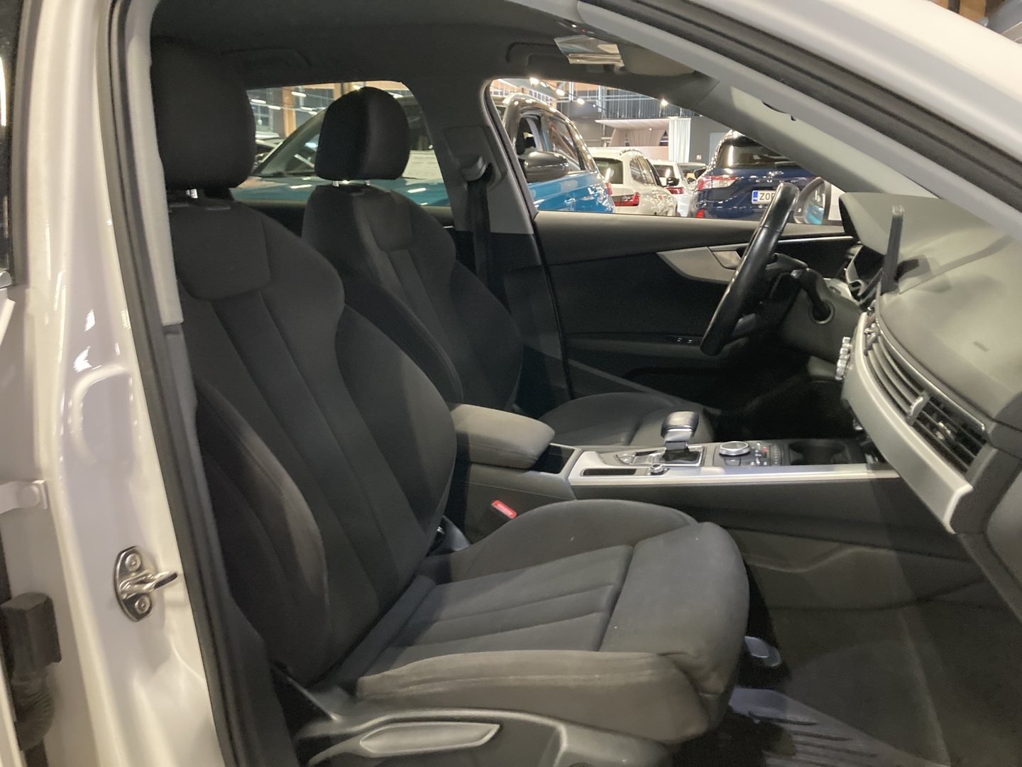 AUDI A4 2016