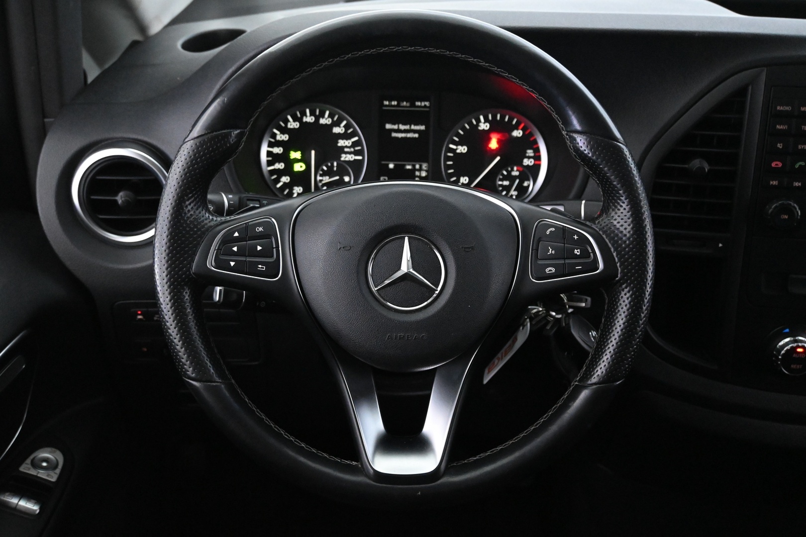 MERCEDES-BENZ Vito 2017