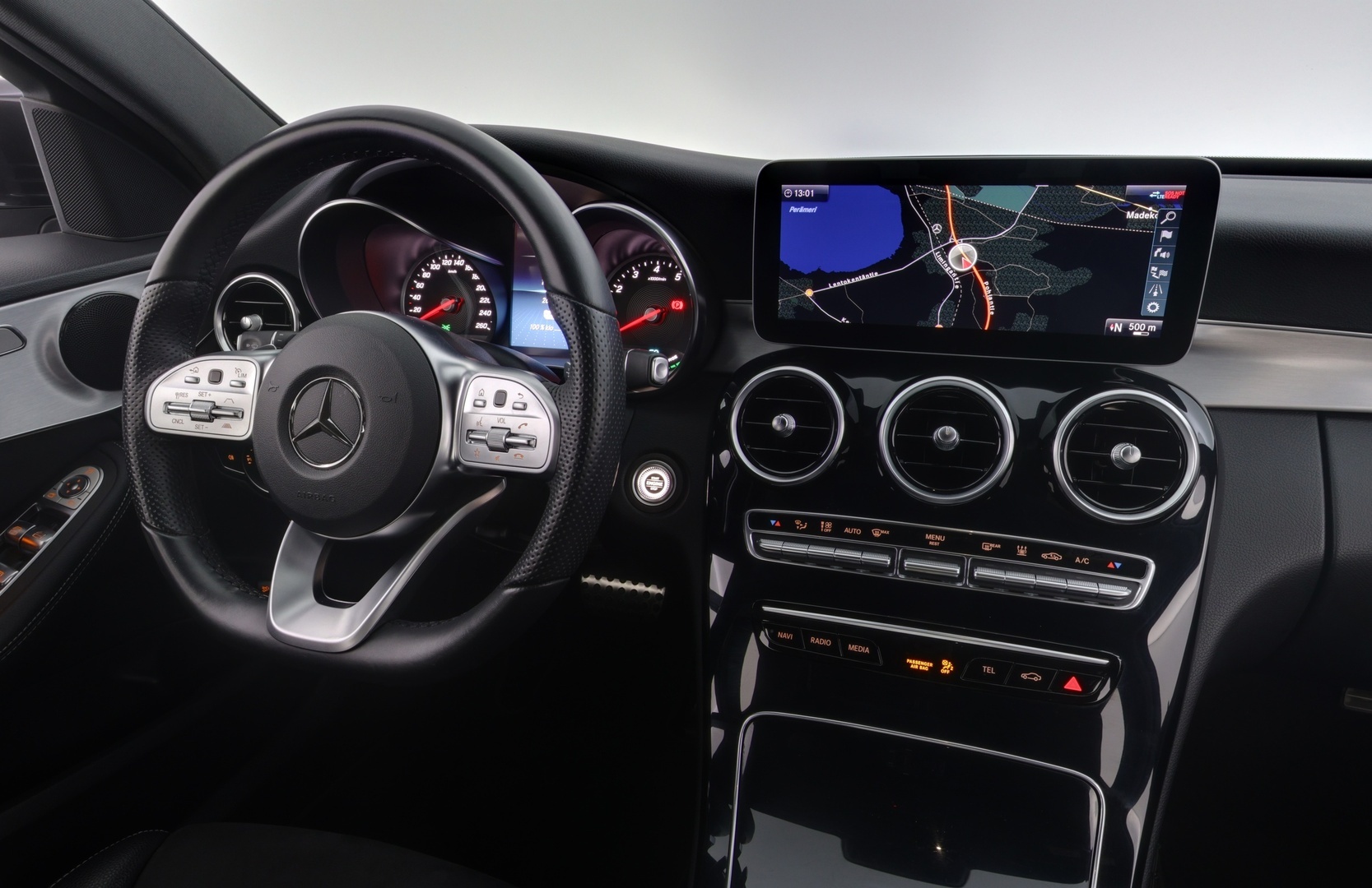 MERCEDES-BENZ C 2020