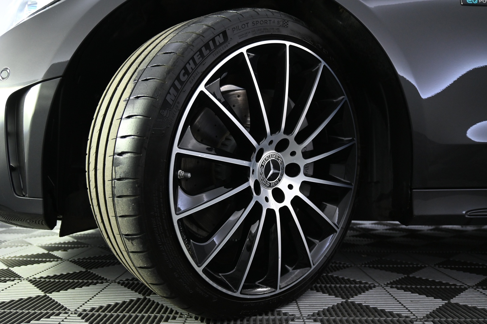 MERCEDES-BENZ C 2020