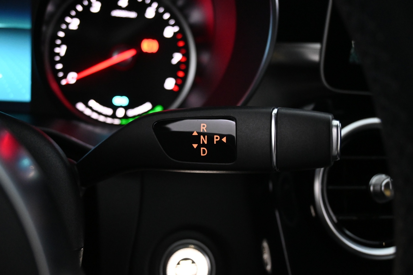 MERCEDES-BENZ C 2020