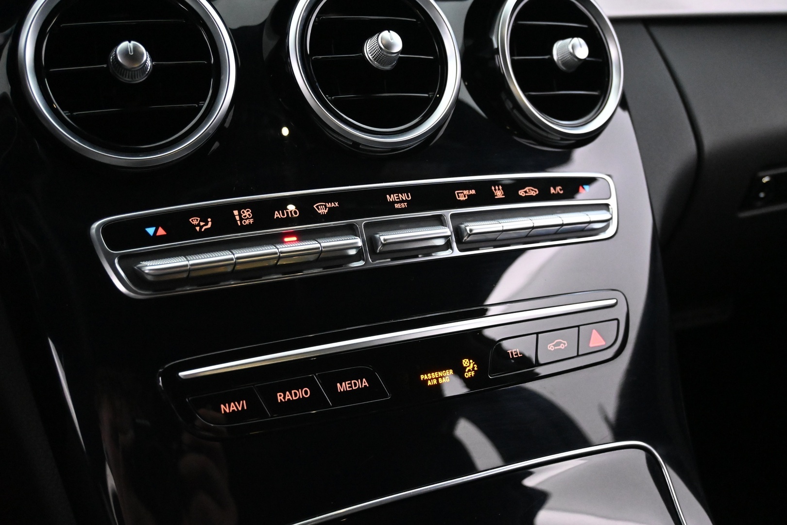 MERCEDES-BENZ C 2020