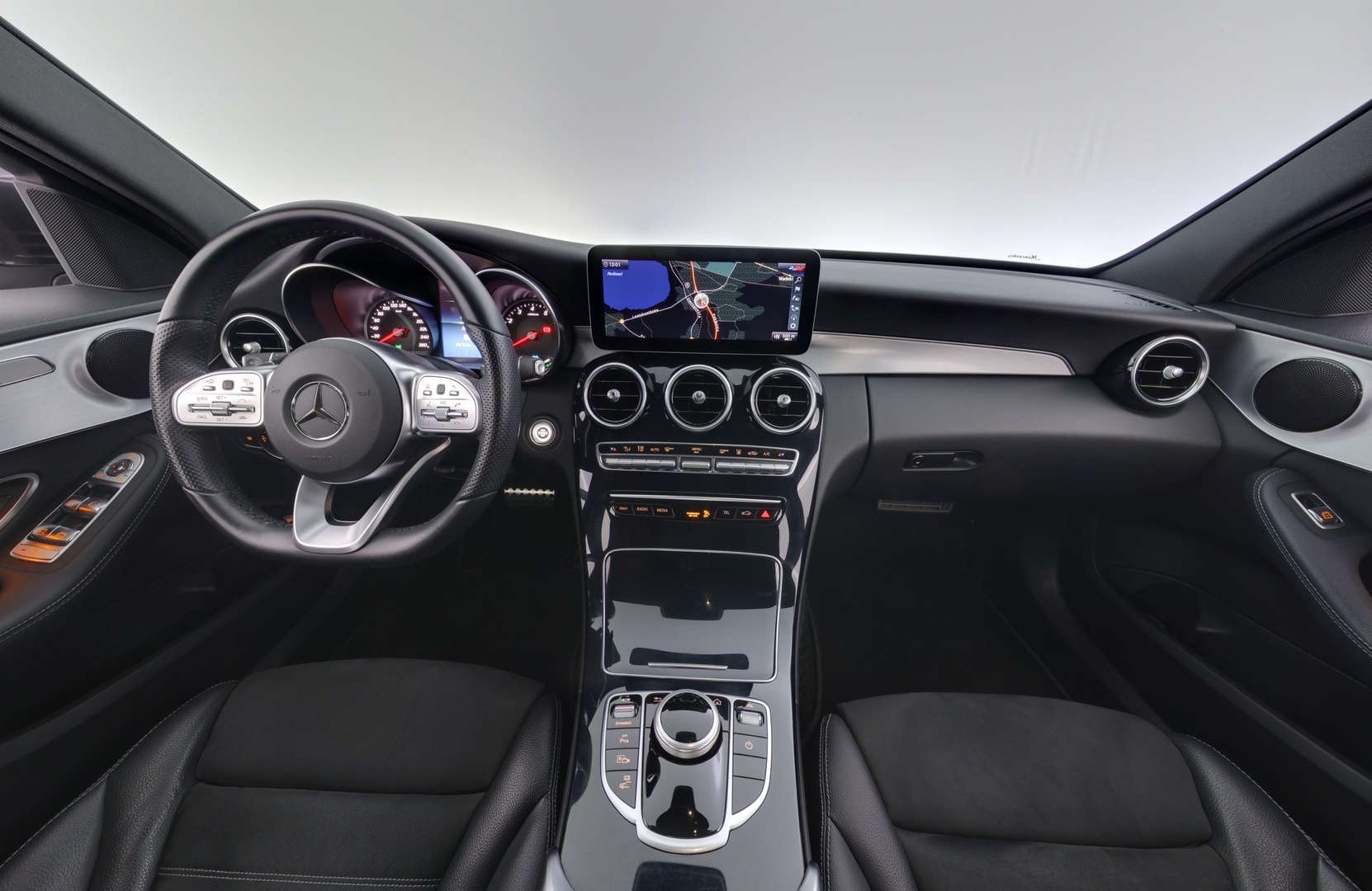 MERCEDES-BENZ C 2020