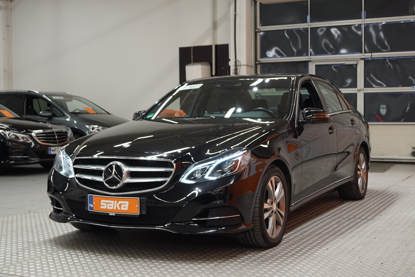 MERCEDES-BENZ E 2013
