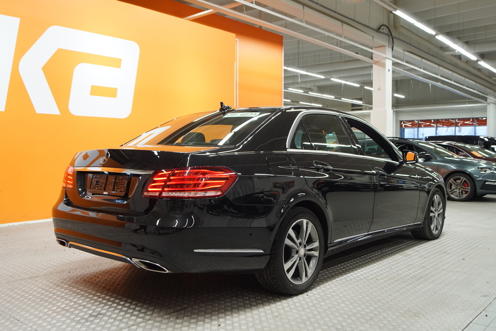 MERCEDES-BENZ E 2013