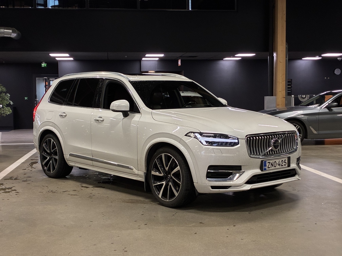 VOLVO XC90 2021