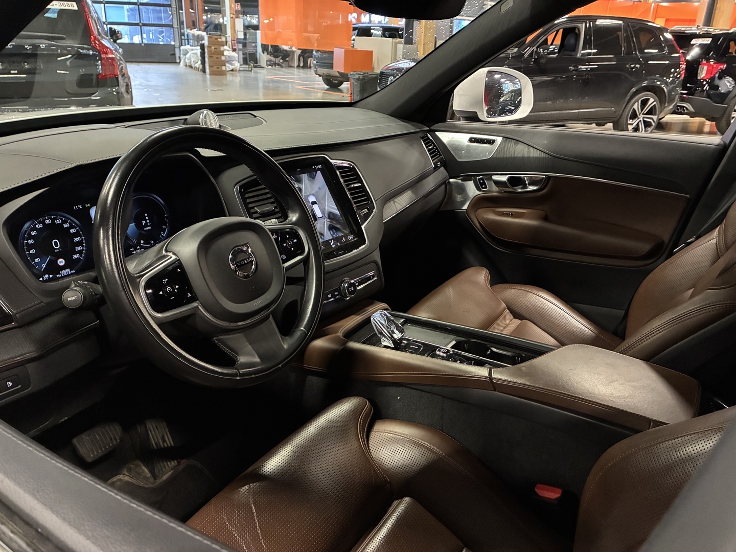VOLVO XC90 2021