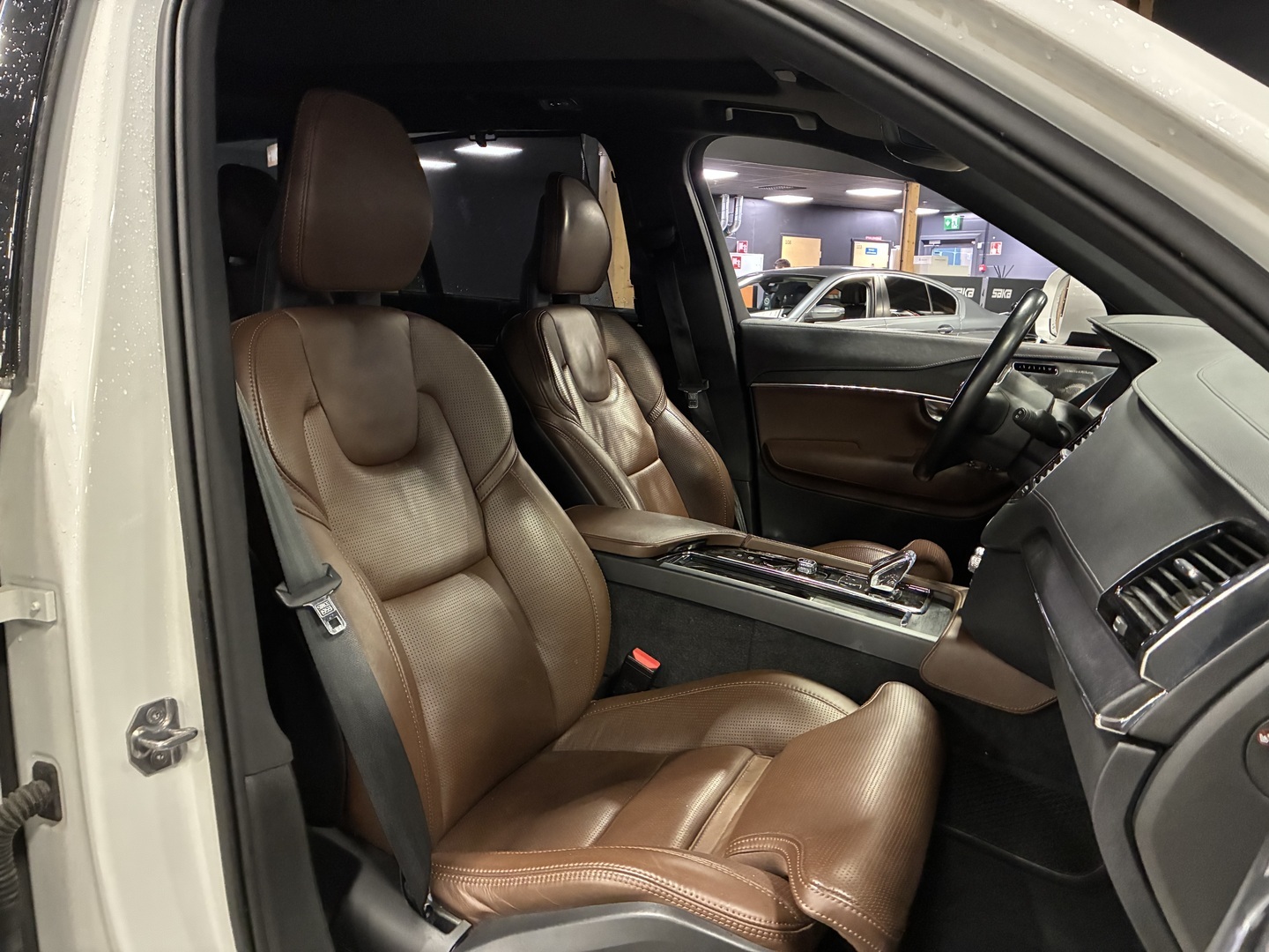 VOLVO XC90 2021