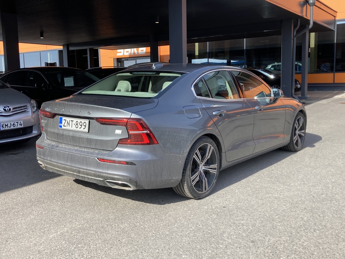 VOLVO S60 2021