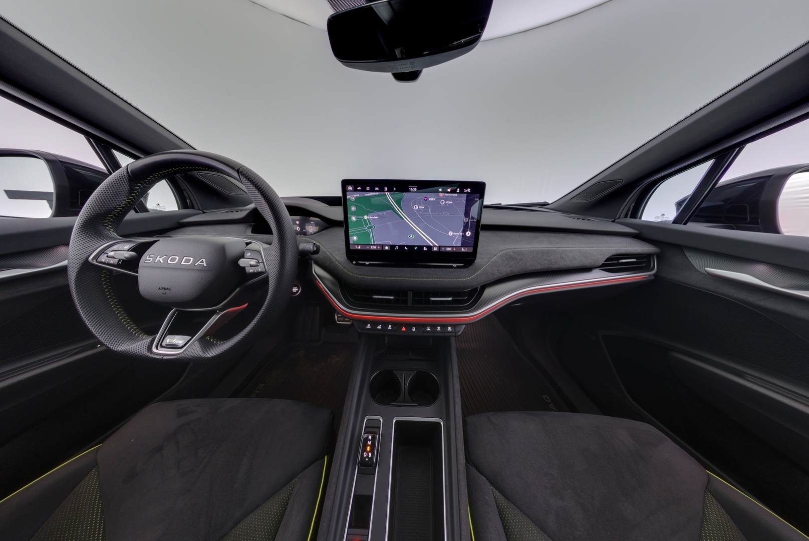 SKODA Enyaq 2026