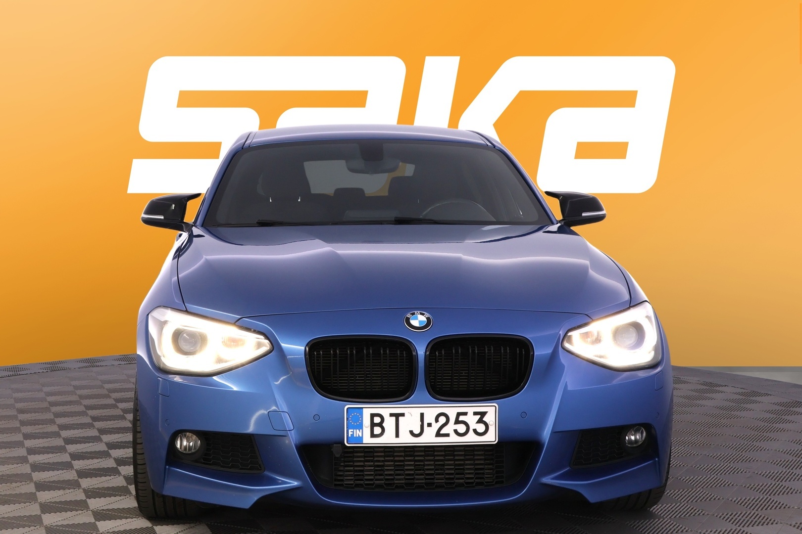 BMW 118 2015