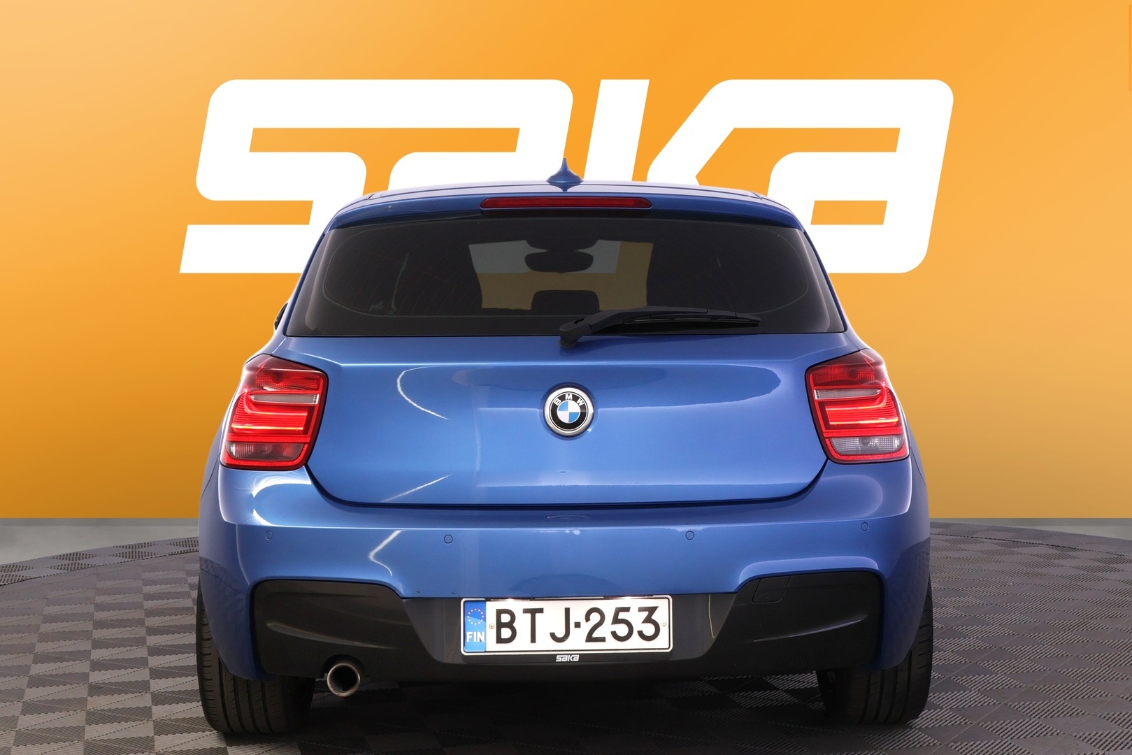 BMW 118 2015