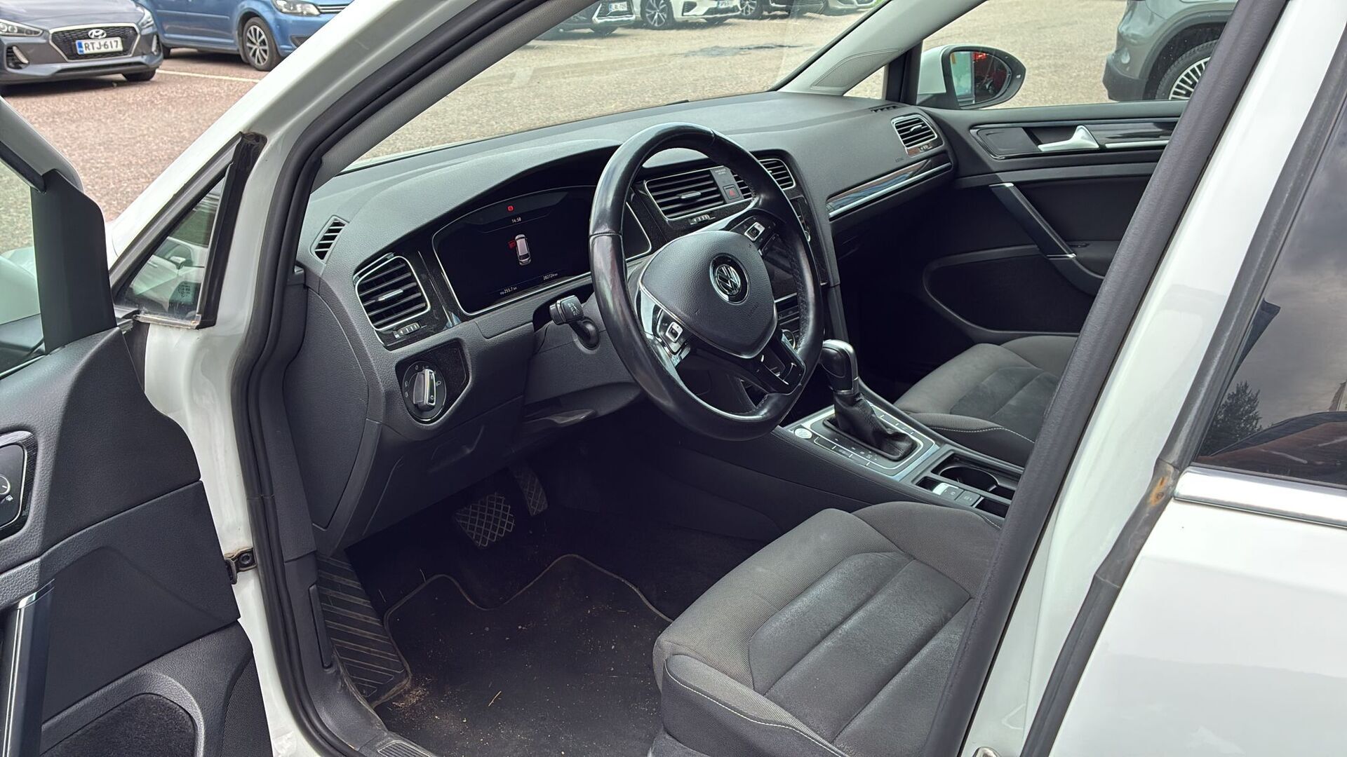VOLKSWAGEN Golf 2019