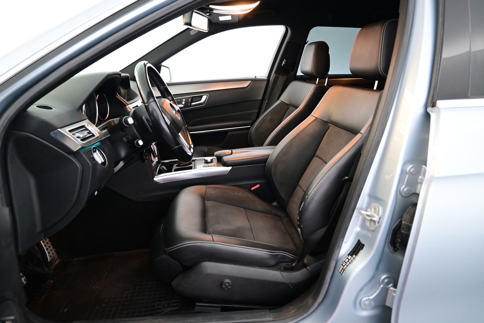 MERCEDES-BENZ E 2013