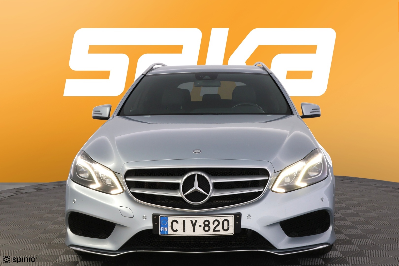 MERCEDES-BENZ E 2013