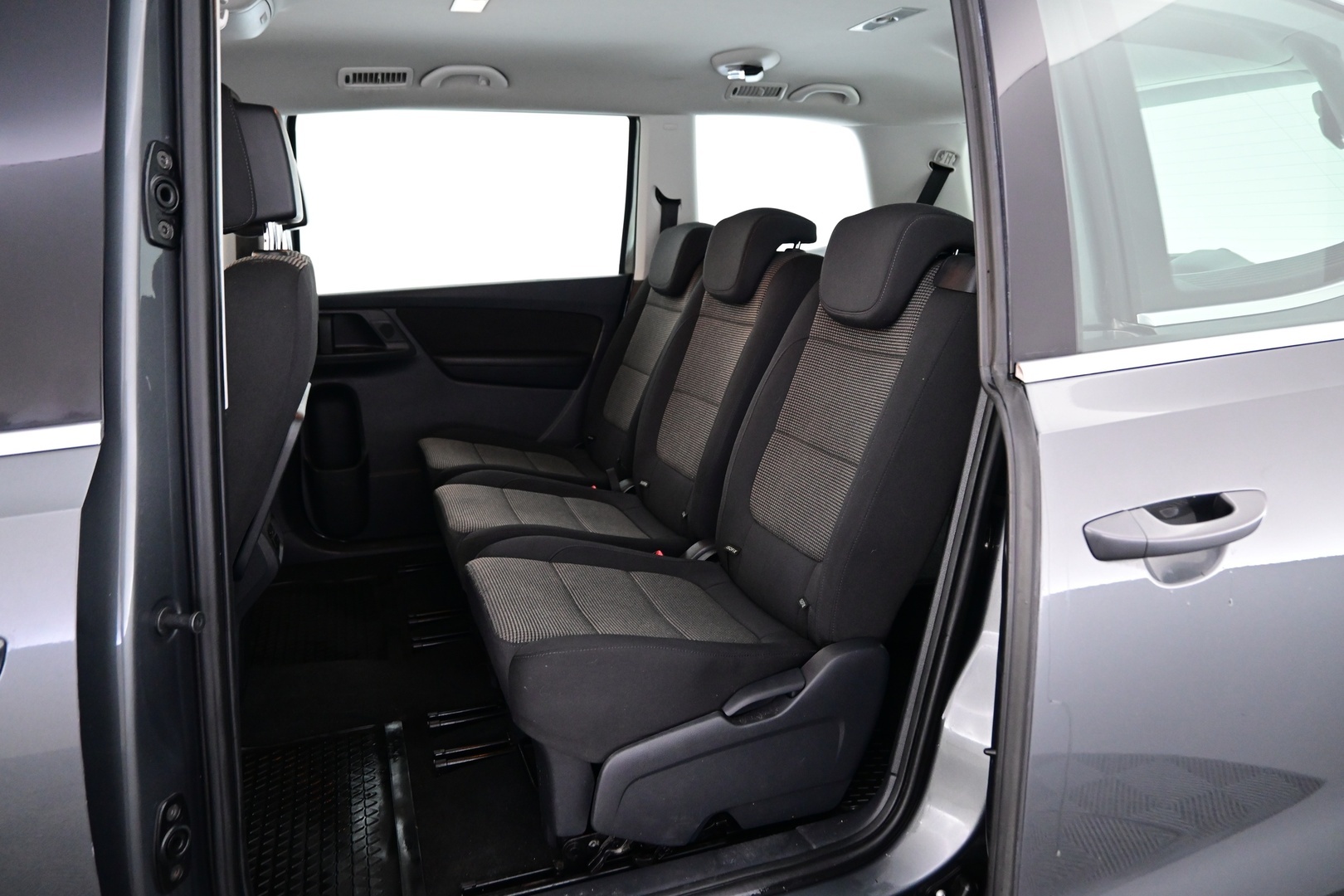 VOLKSWAGEN Sharan 2015