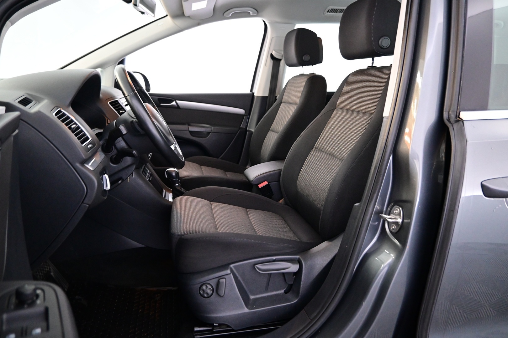 VOLKSWAGEN Sharan 2015