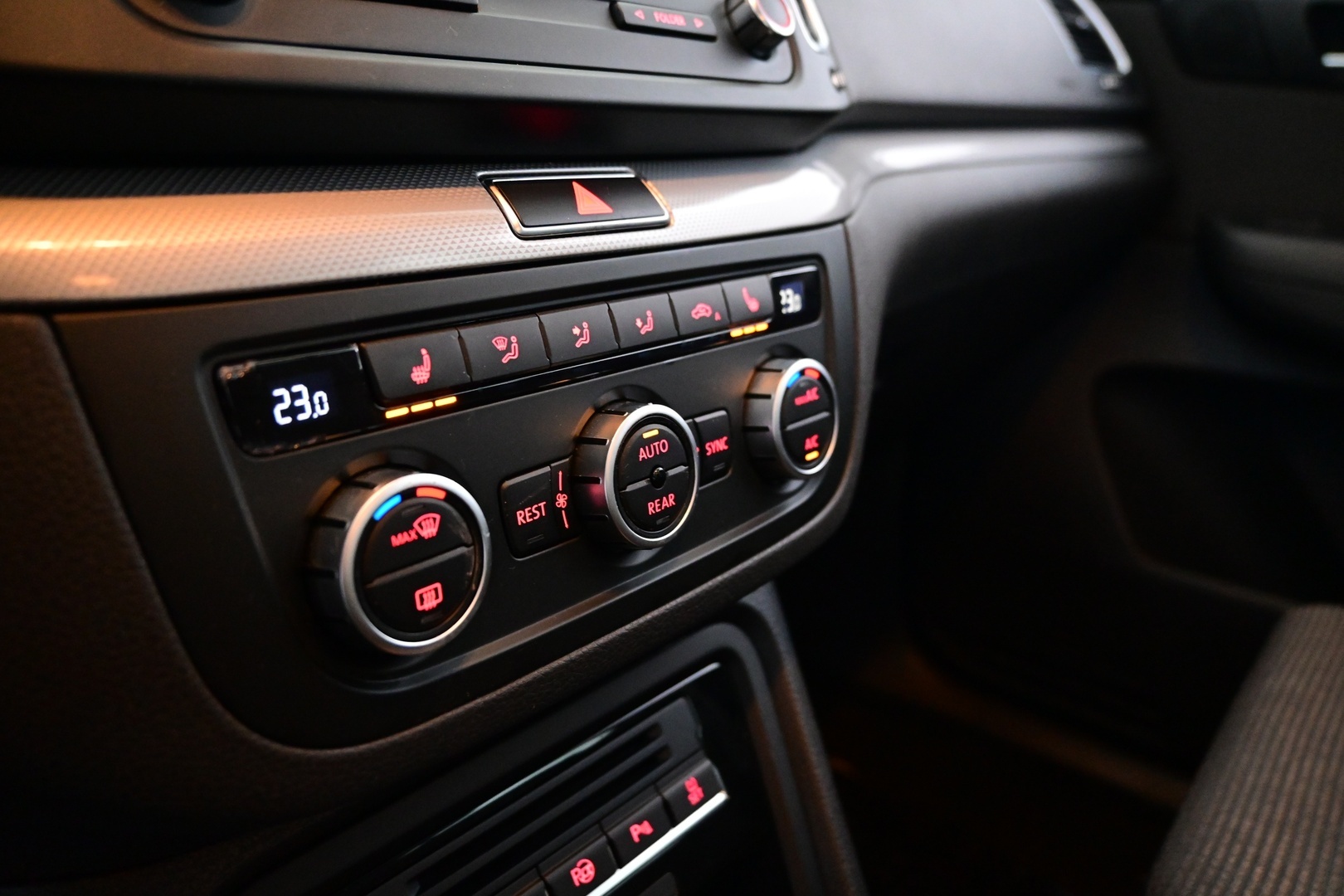 VOLKSWAGEN Sharan 2015