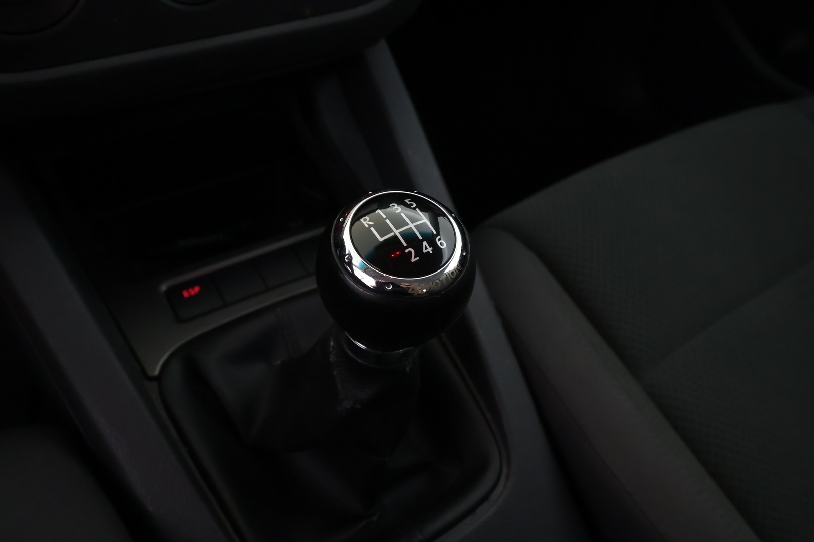 VOLKSWAGEN Golf 2005