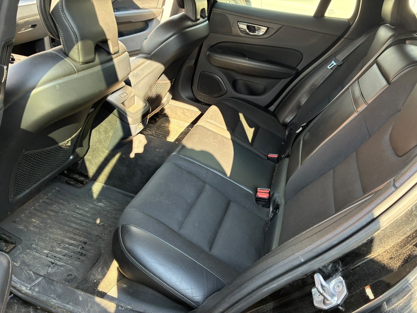VOLVO V60 2020