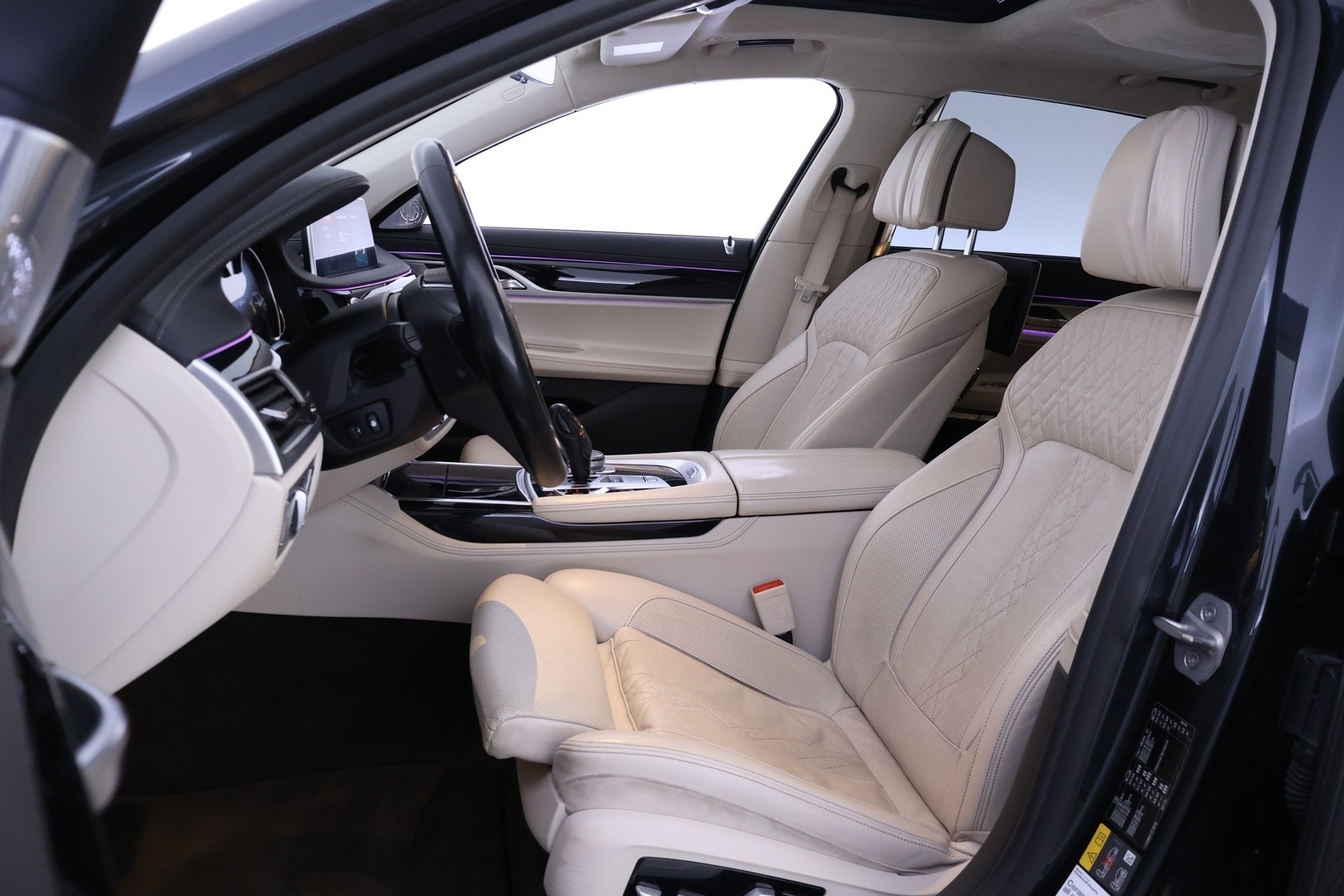 BMW 740 2018
