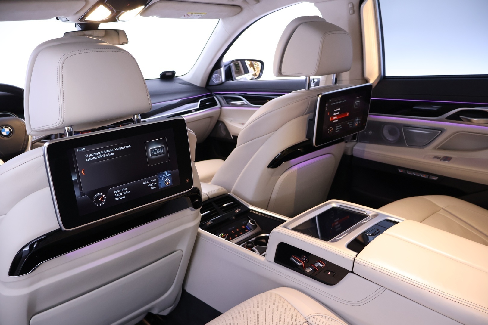 BMW 740 2018