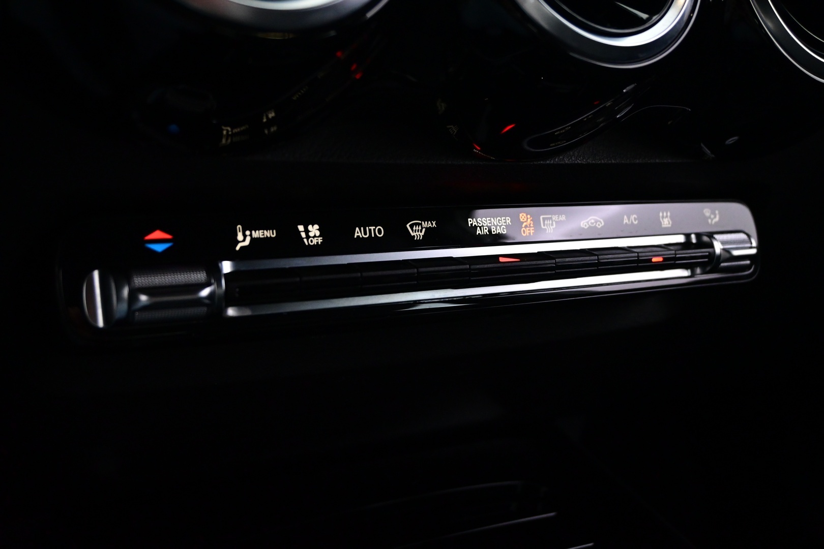 MERCEDES-BENZ GLB 2021