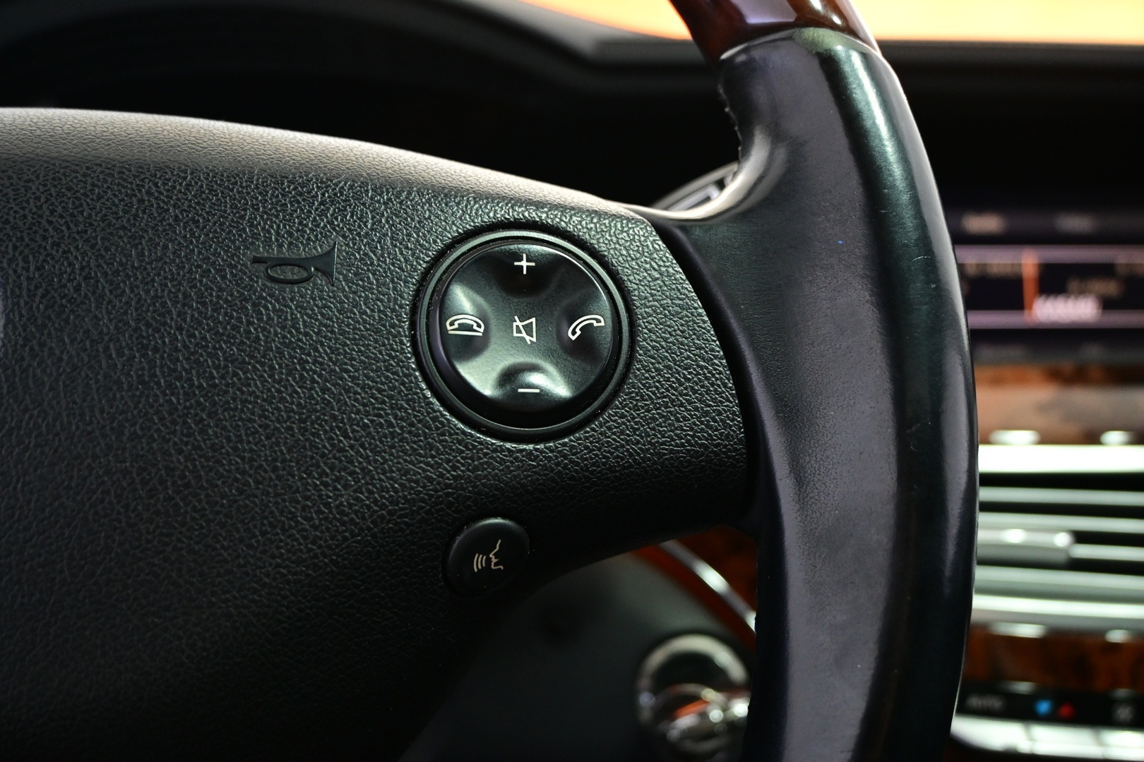 MERCEDES-BENZ S 2005