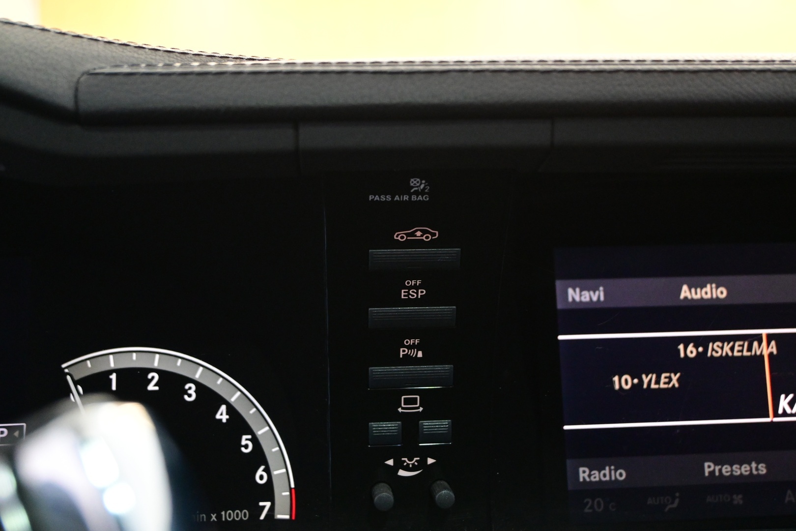 MERCEDES-BENZ S 2005