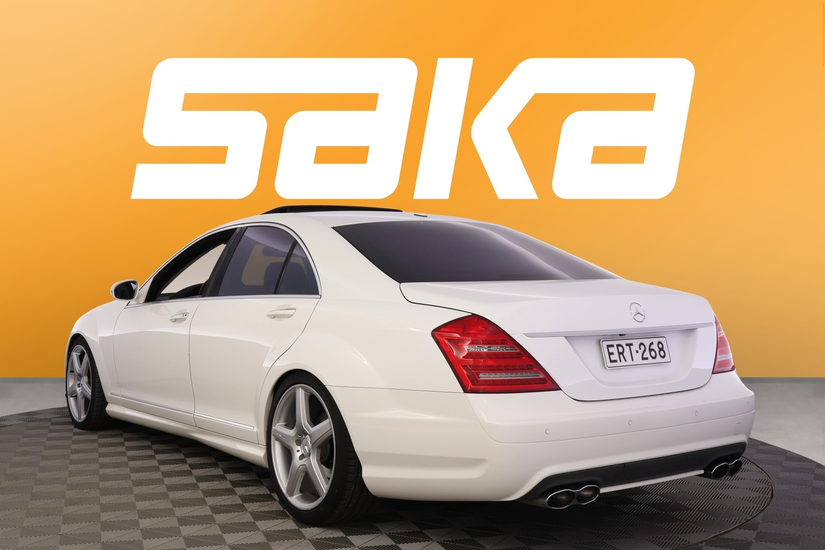 MERCEDES-BENZ S 2005