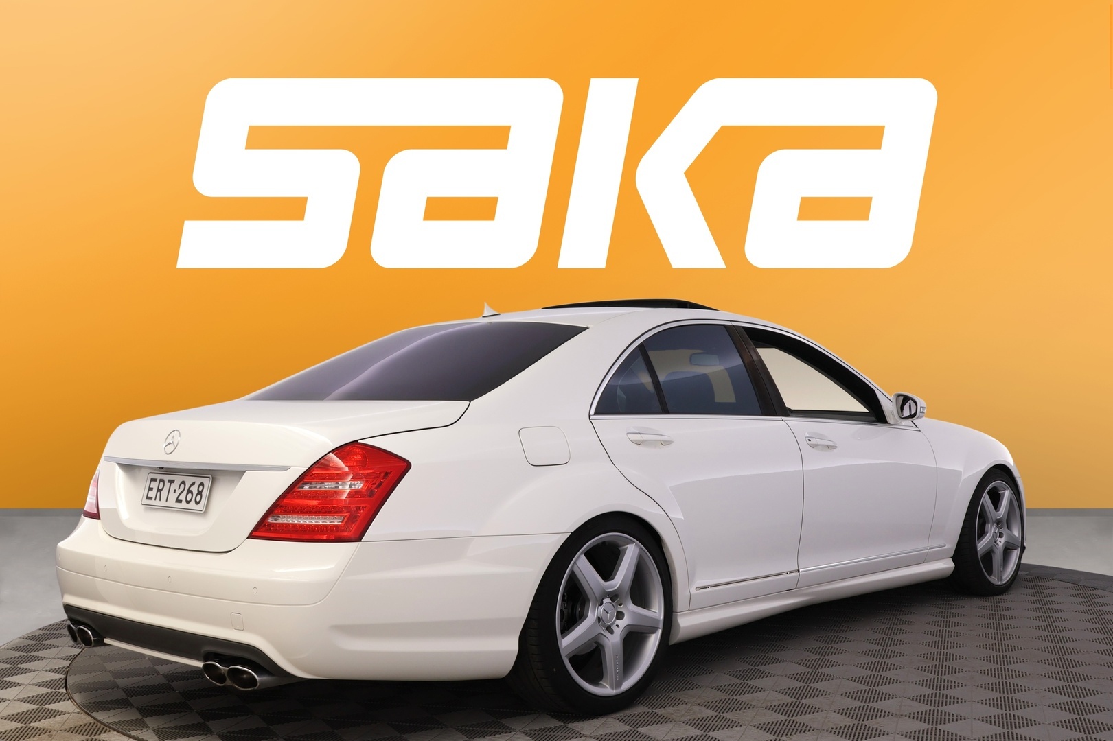 MERCEDES-BENZ S 2005