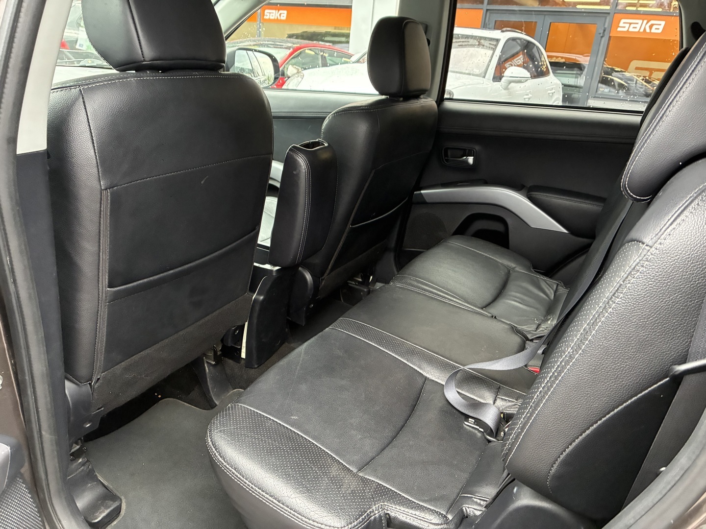 MITSUBISHI Outlander 2012