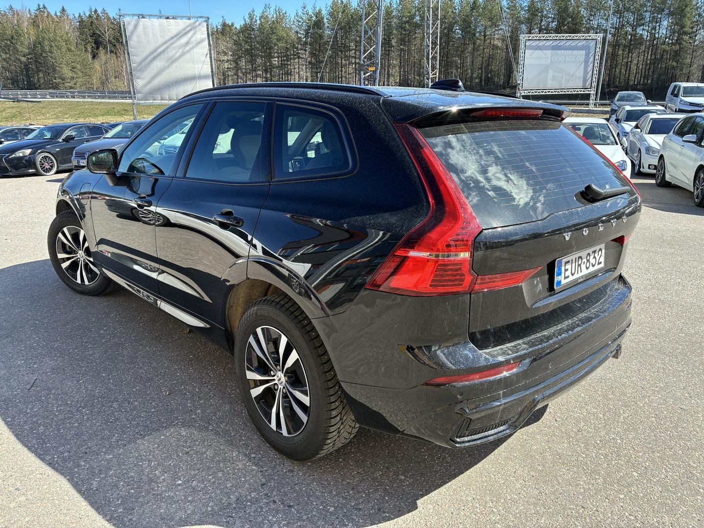 VOLVO XC60 2023