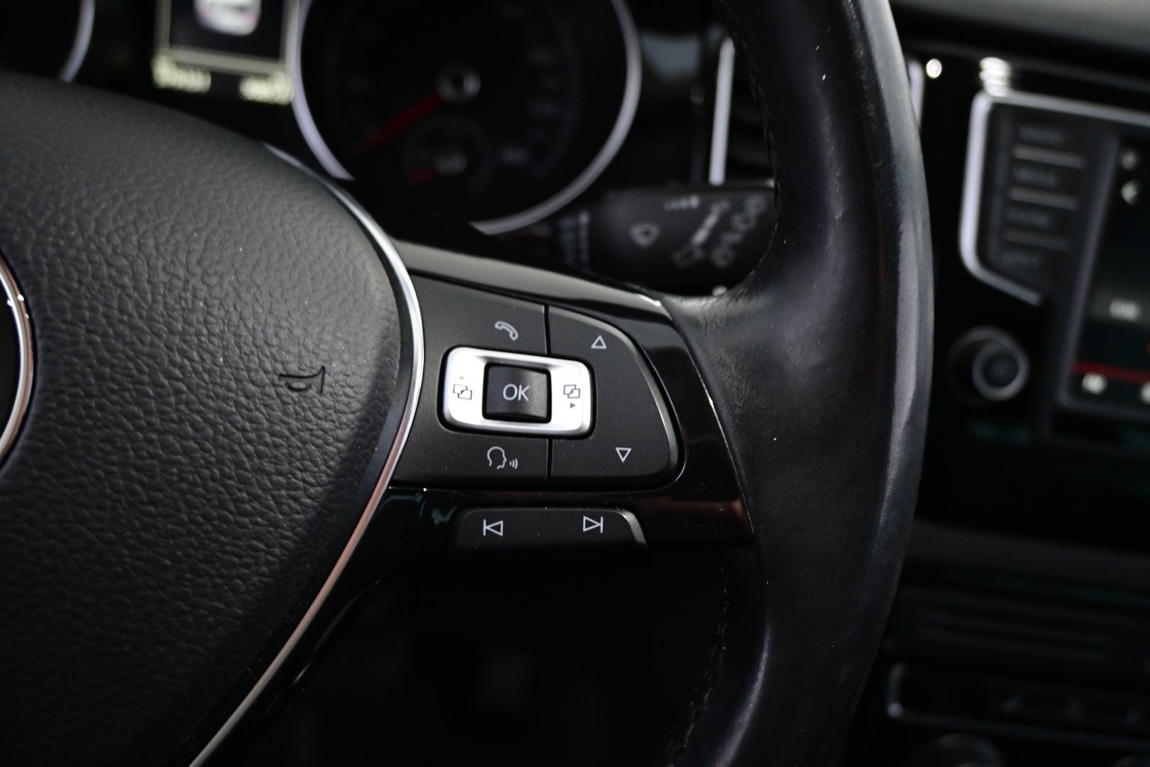 VOLKSWAGEN Golf Sportsvan 2016