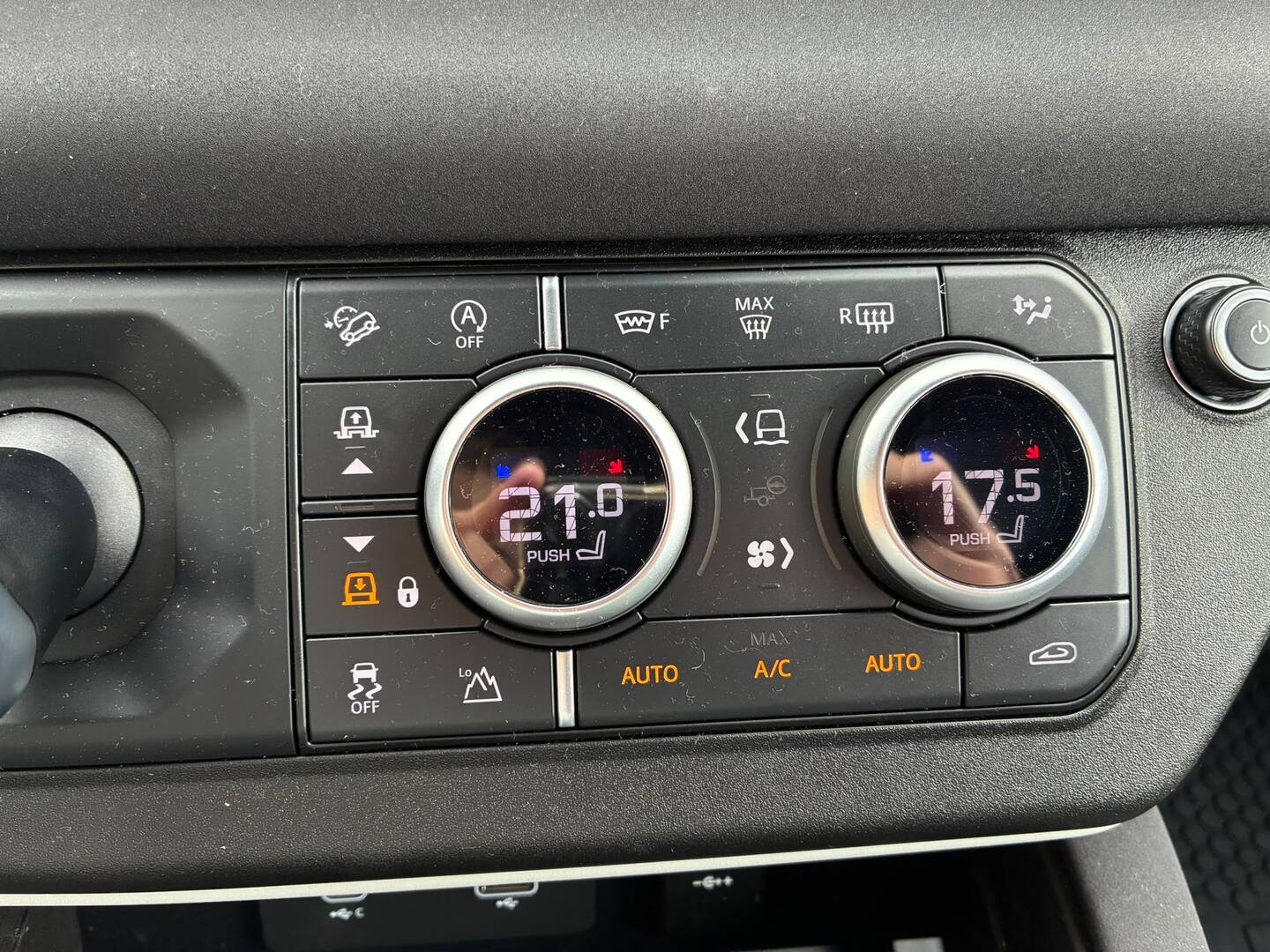 LAND ROVER Defender 2022