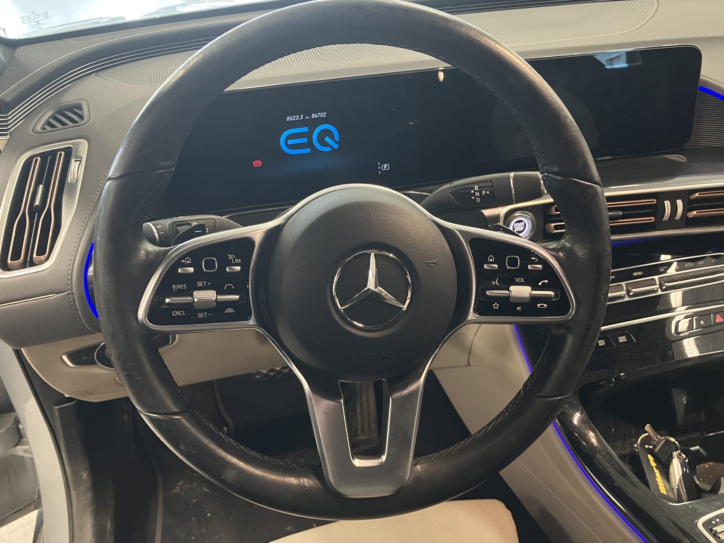 MERCEDES-BENZ EQC 2021