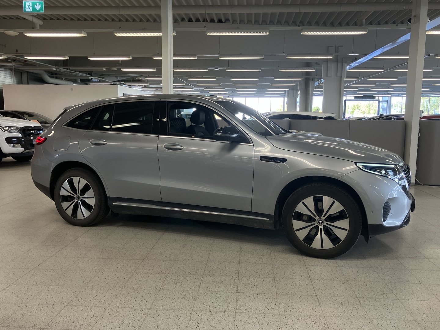 MERCEDES-BENZ EQC 2021